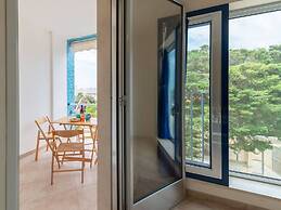 Bright Apartment 