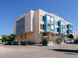 Bright Apartment 