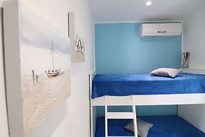 Holiday House 