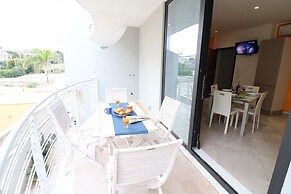 Holiday House 