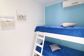 Holiday House 