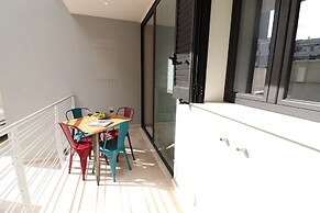 Modern Apartment 