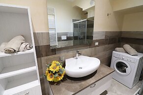 Modern Apartment 