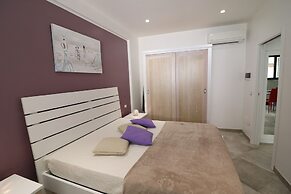 Modern Apartment 