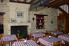 Le Logis Des Bessons