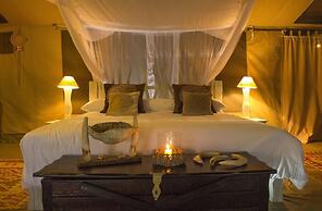 Mara Crossing Camp
