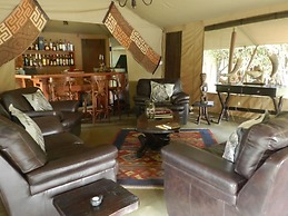 Mara Crossing Camp