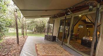 Mara Crossing Camp