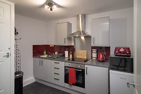 2 Bdrm Sleeps 7 Near Top Attractions Free Parking