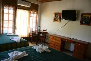 Hotel Sherwood