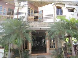 Hotel Sherwood