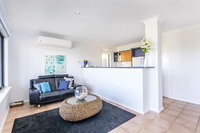 Seaview Apartment