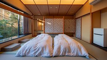 Nishiizu Koyoi