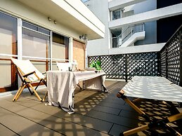 Home n Lounge