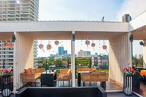 HT9 HOTEL