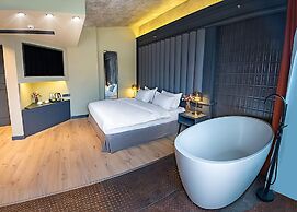 Sandali Metekhi Boutique Hotel