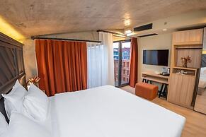 Sandali Metekhi Boutique Hotel