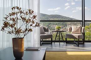 The Lynx Mountain Resort