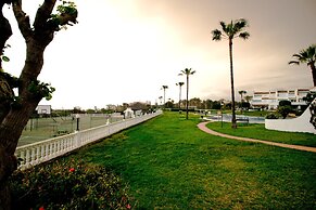 Suitur beachfront duplex with pool and sea views