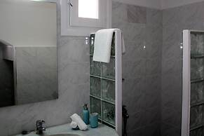 Grand Bleu Apartments & Villas