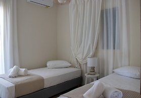 Grand Bleu Apartments & Villas