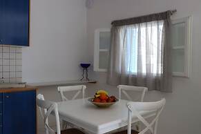 Grand Bleu Apartments & Villas