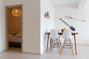 Grand Bleu Apartments & Villas