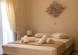 Grand Bleu Apartments & Villas