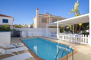 Beautiful Villa With Private Pool, Pernera Villa 1004
