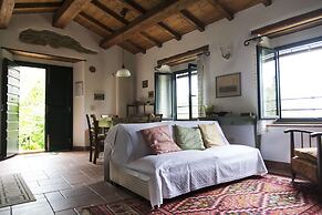 Apartment the Crocodile Feel the Nature