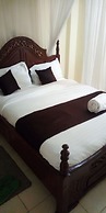 MT Ararat Hotel