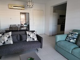 Iris Village apt 202