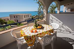 Two Room Apartment Near the Beach 2