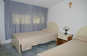 Spacious Apartment for 4 People in Residence