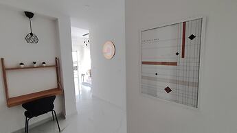 Design 2 Bdr Apartment - Habima TL60
