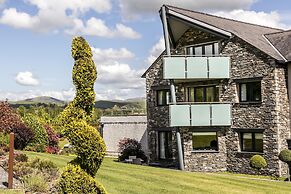 The Penthouse @ Carus Green