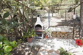 Apartment 250 Meters From the Beach With sea View