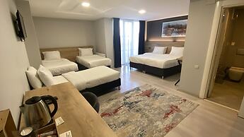 Adresin Hotel