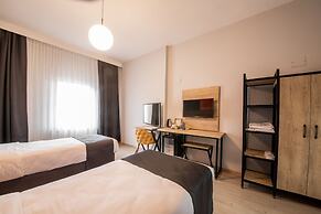 Adresin Hotel