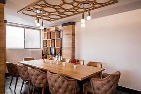 Adresin Hotel