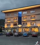 Hotel Lhayul