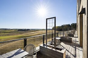 Lily Country Club