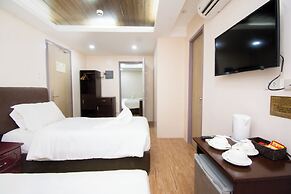Emerald Island Hotel