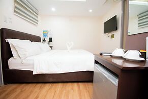 Emerald Island Hotel