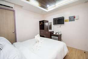Emerald Island Hotel