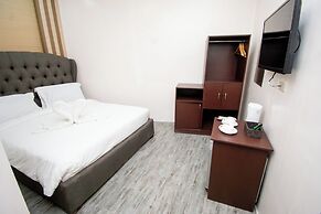 Emerald Island Hotel