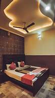 Lucky Restaurant And Guest House