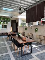 910 Hostel