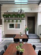 910 Hostel