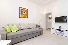 Apartment Take That